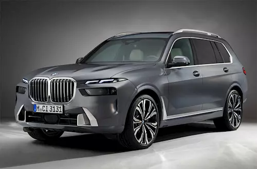 Updated BMW X7 revealed with unique front styling